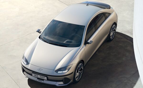  Hyundai IONIQ 6 