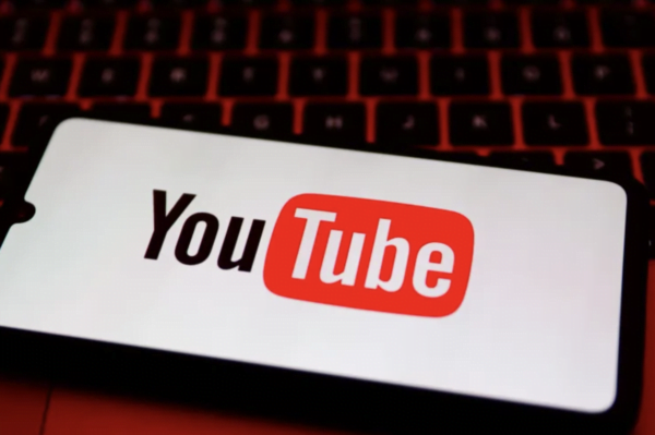 YouTube önerileri çocukları kötü yönlendirmekle suçlandı