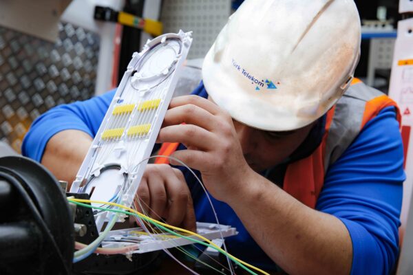 Türk Telekom, gelirini 15,3 milyar TL’ye yükseltti 4 Türk Telekom