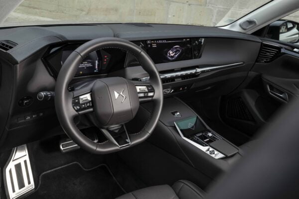 DS 4 Motor yelpazesine ödüllü motor seçeneği eklendi 4 DS 4