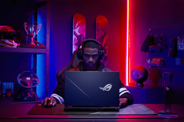 ASUS Strix SCAR 17 X3D