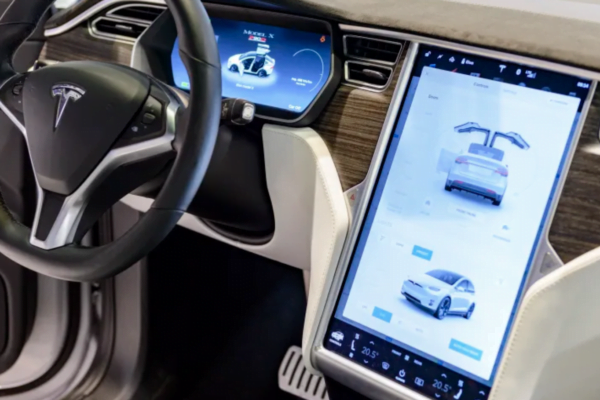 Tesla yeniden güvenlik soruşturmasıyla karşı karşıya Pwn2Own