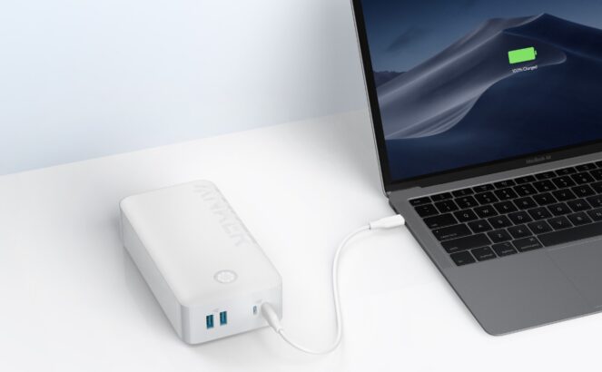 Taşınabilir şarj cihazı ailesini yeniledi 42 şarj cihazı