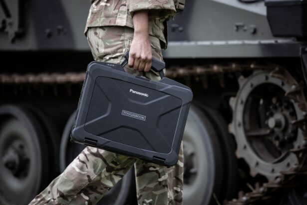 Panasonic TOUGHBOOK 40 : Askeri araç içi çözümü 24 TOUGHBOOK 40