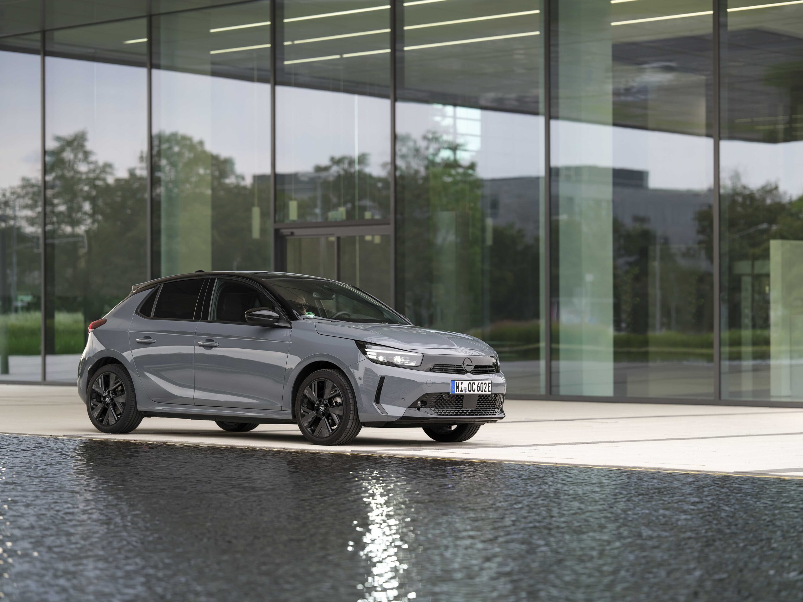 Yeni Opel Corsa sürücü destek sistemleri ile daha güvenli 1 Opel Corsa