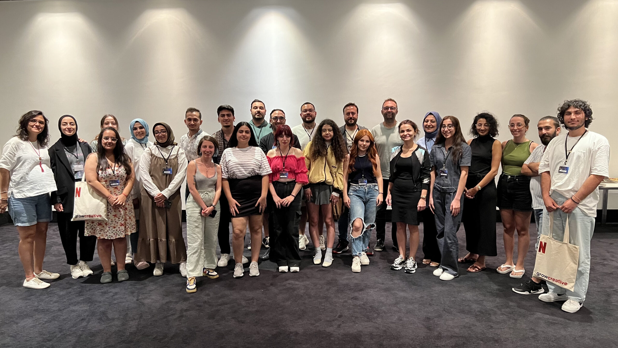 1698733912 Netflix K sa Dizi Yaz m Ato lyesi scaled