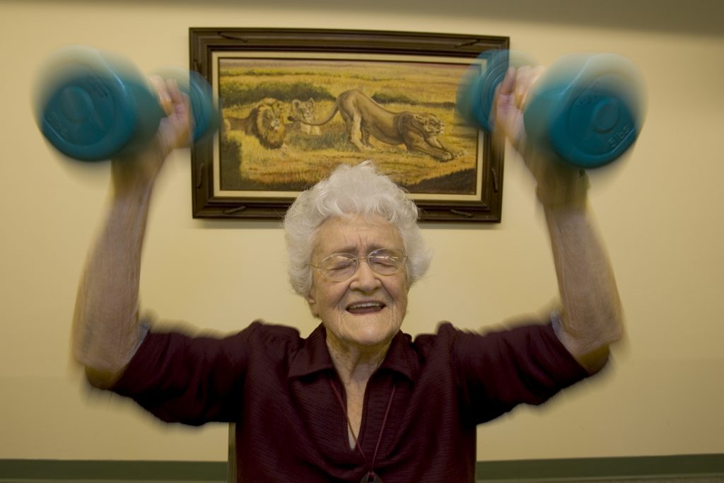 100 Yaşını Geçen Kadın Sağlık Sırrını Açıkladı