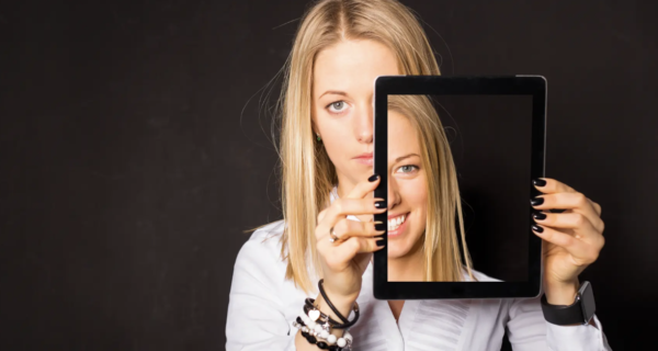 Z Kuşağı 'çifte hayat' yaşıyor