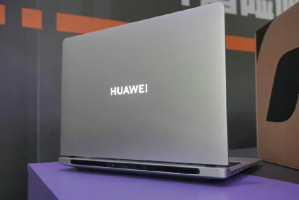 Huawei'nin ilk oyun dizüstü bilgisayarı ortaya çıktı 24 huawei 1