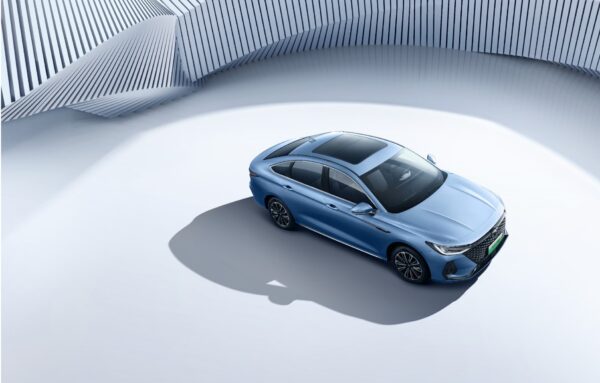 Chery ARRIZO 8 , “Su Parıltısı” Tasarım Konseptiyle Segmentinin Estetik Algısına Yön Veriyor! 2 ARRIZO 8