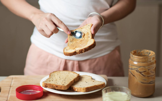 Kahvaltıda Fıstık Ezmesi Yemek Kalbe İyi Geliyor! 8 Kahvaltıda fıstık ezmesi yemek kalbe iyi geliyor!
