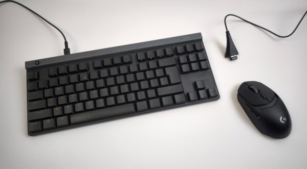 Logitech'ten iddialı oyuncu seti: G309 Lightspeed mouse ve G515 TKL klavye