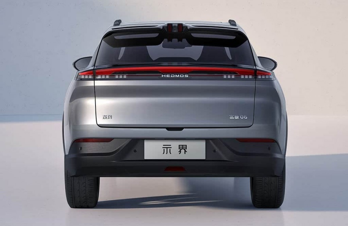 Peugeot and Citroen enter Chinese EV 3