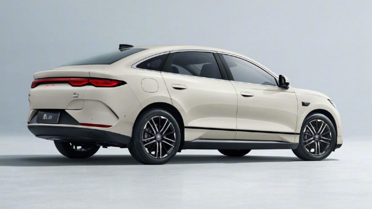 BYD Qin L EV, Tesla Model 3'ün rakibi olarak piyasaya sürüldü 3 Qin L EV 2