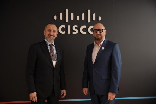 Türk Telekom Ve Cisco’dan Bulut Tabanlı Çözümler 2 Türk Telekom, Cisco