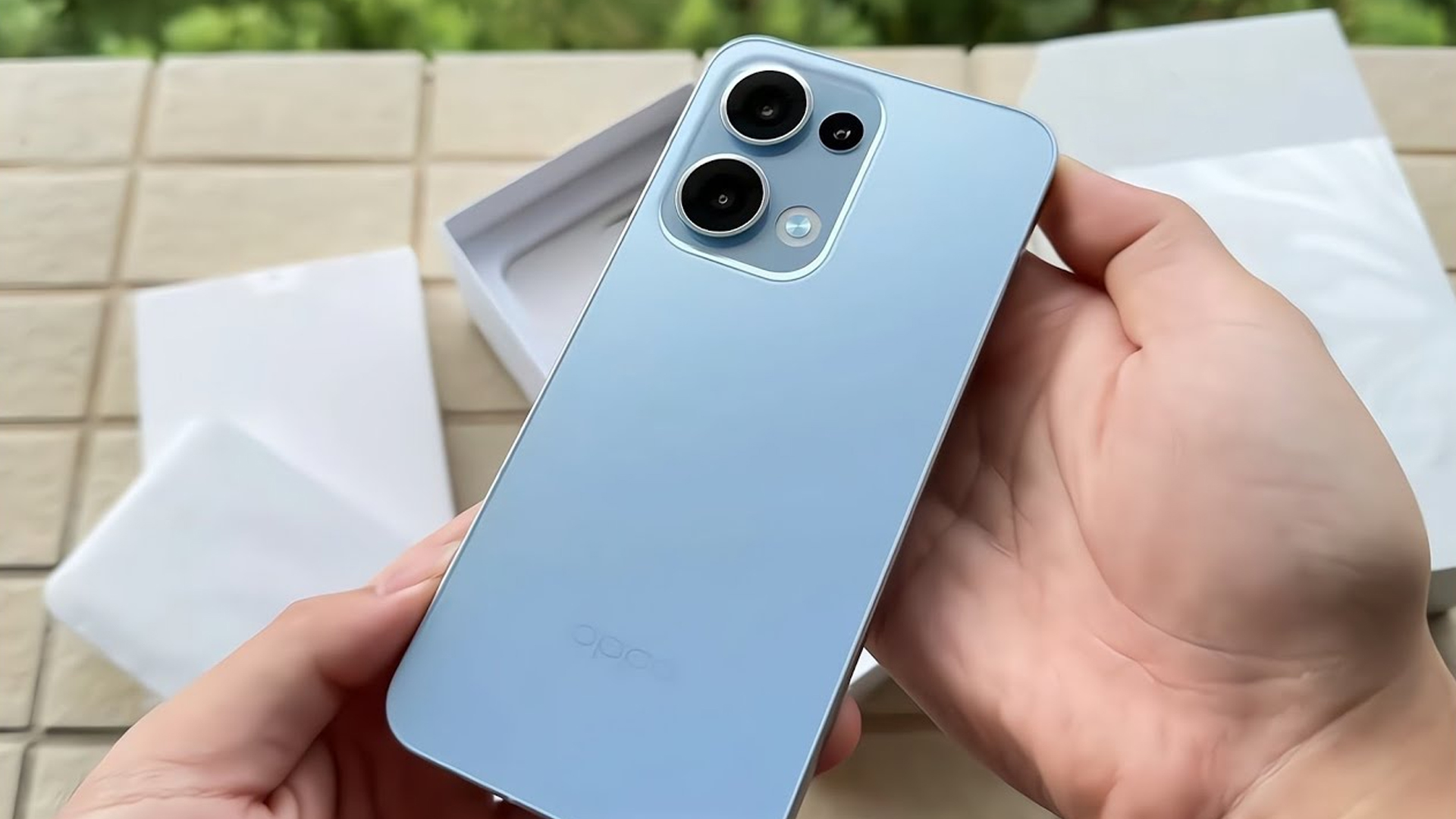 Oppo Reno14 Pro'nun render'ı ve bazı özellikleri ortaya çıktı 1 Oppo Reno14 Pro 2
