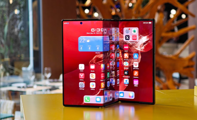 Huawei Katlanabilir Tabletle Sınırları Zorluyor