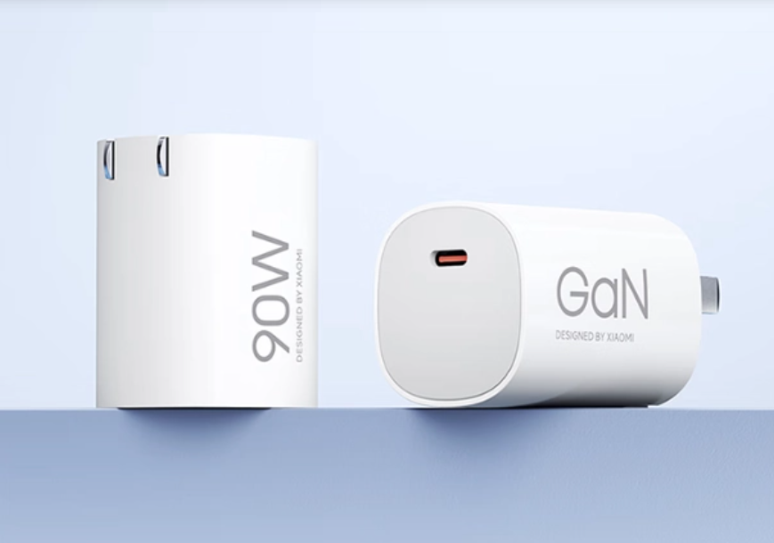 Xiaomi’nin Avuç İçine Sığan 90W Şarj Cihazı Güç ve Taşınabilirliği Buluşturuyor 1 Xiaomi