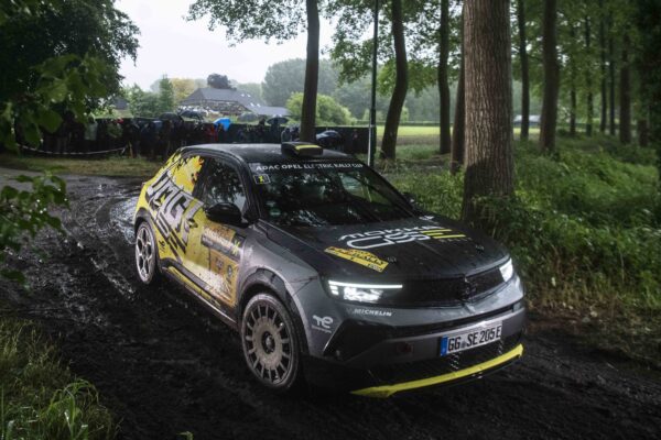 Yeni Opel Mokka GSE Rally Elektrikli Rallilerin Geleceğini Bugüne Taşıyor! 4 Mokka GSE Rally
