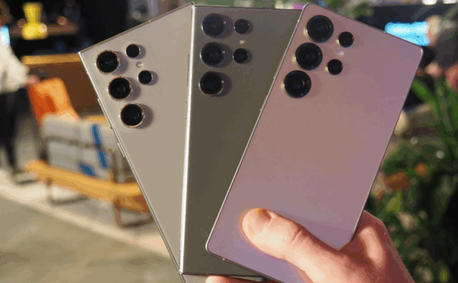 Samsung iPhone 18’e Eski Bir Kozla Karşılık Verecek