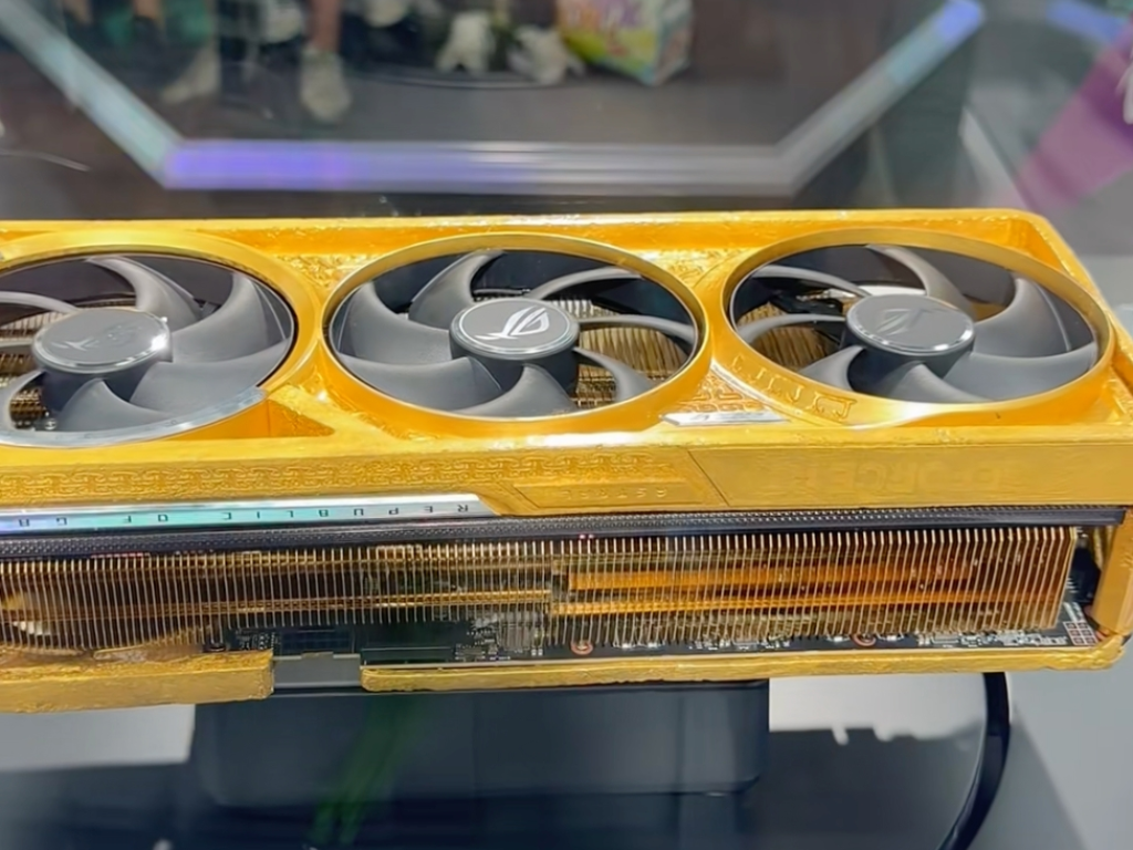 Asus’tan Yarım Milyon Dolarlık Ekran Kartı: RTX 5090 ROG Astral Gold Tanıtıldı