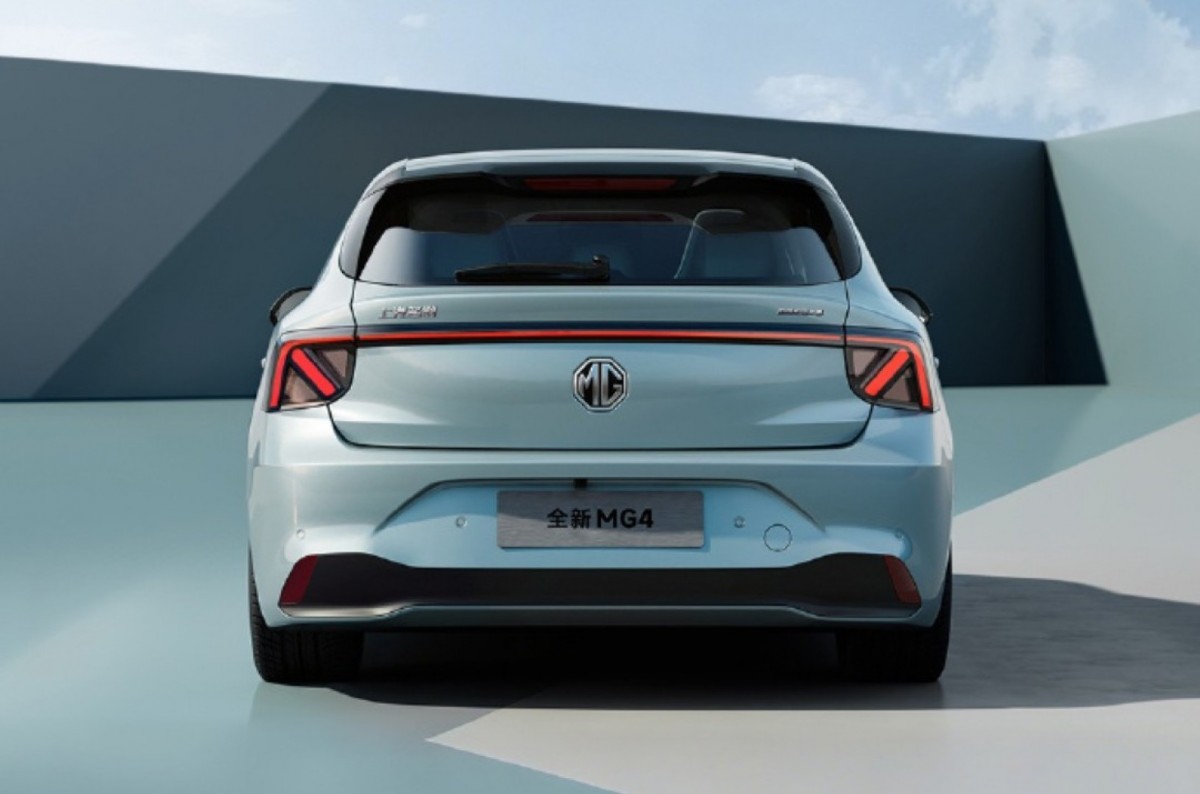 MG4 EV Tanıtılıyor: Dünyanın İlk Yarı Katı Hal Bataryalı Seri Üretim Otomobili 3 MG4