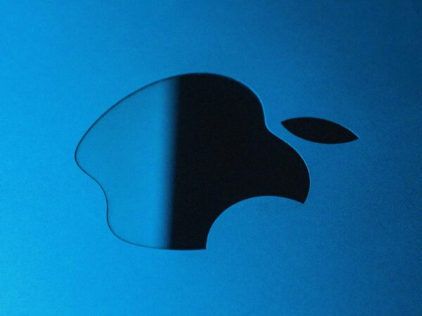 Apple'ın Çip Mimarı Veda Hazırlığında mı? 3 apple intelligence meta ai artificial intelligence superintelligence labs jobs talent 1024x768 1