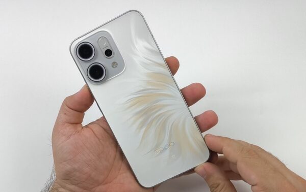 OPPO Reno14 5G inceleme: Oppo Velvet Glass kullanılıyor