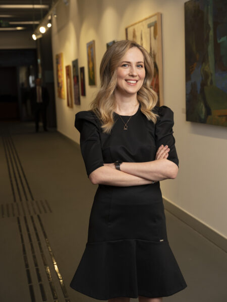 Microsoft Türkiye’nin deneyimli kadın yöneticilerinden yeni atama haberleri gelmeye devam ediyor. Microsoft’tan yapılan açıklamada Aslı Arbel’in Microsoft EMEA Bölgesi’nde Güney Avrupa’dan Sorumlu Deneyimsel Pazarlama Yöneticisi olarak atandığı; Doğuş Alev Aka’nın ise Microsoft EMEA Bölgesi Siber Güvenlik Çözümlerinden Sorumlu Entegre Pazarlama Yöneticisi olarak yeni görevine başladığı duyuruldu. 