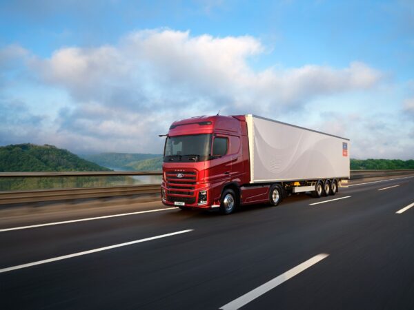 FORD TRUCKS YENİ F-MAX 