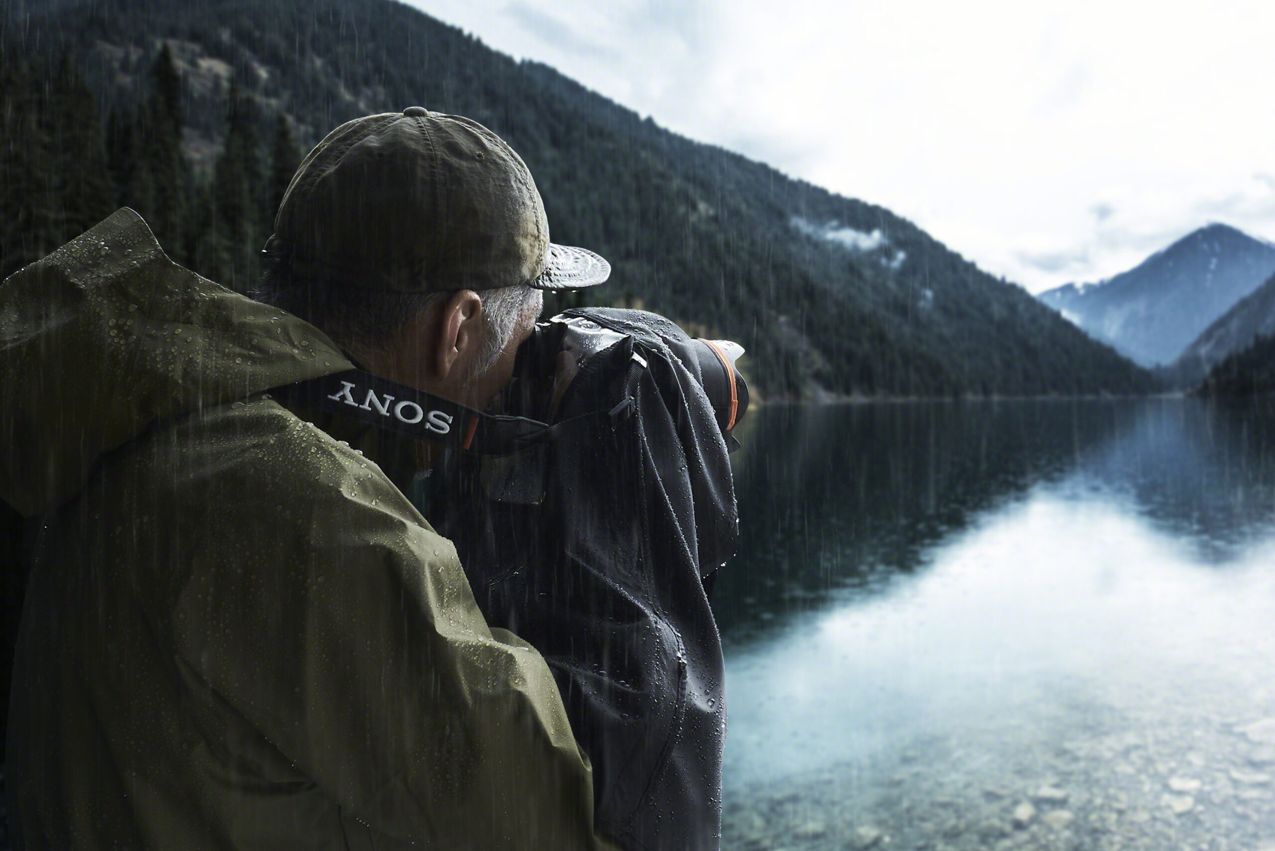  Sony, profesyonel fotoğrafçıların ihtiyaçlarına yanıt vermeye devam ediyor ve Alpha kamera aksesuar serisine iki yeni ürün ekliyor.