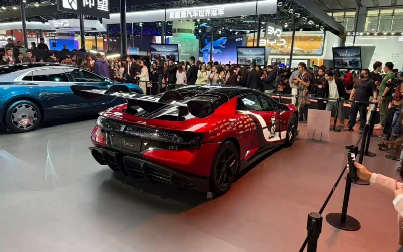 byd yangwang u9 extreme 1