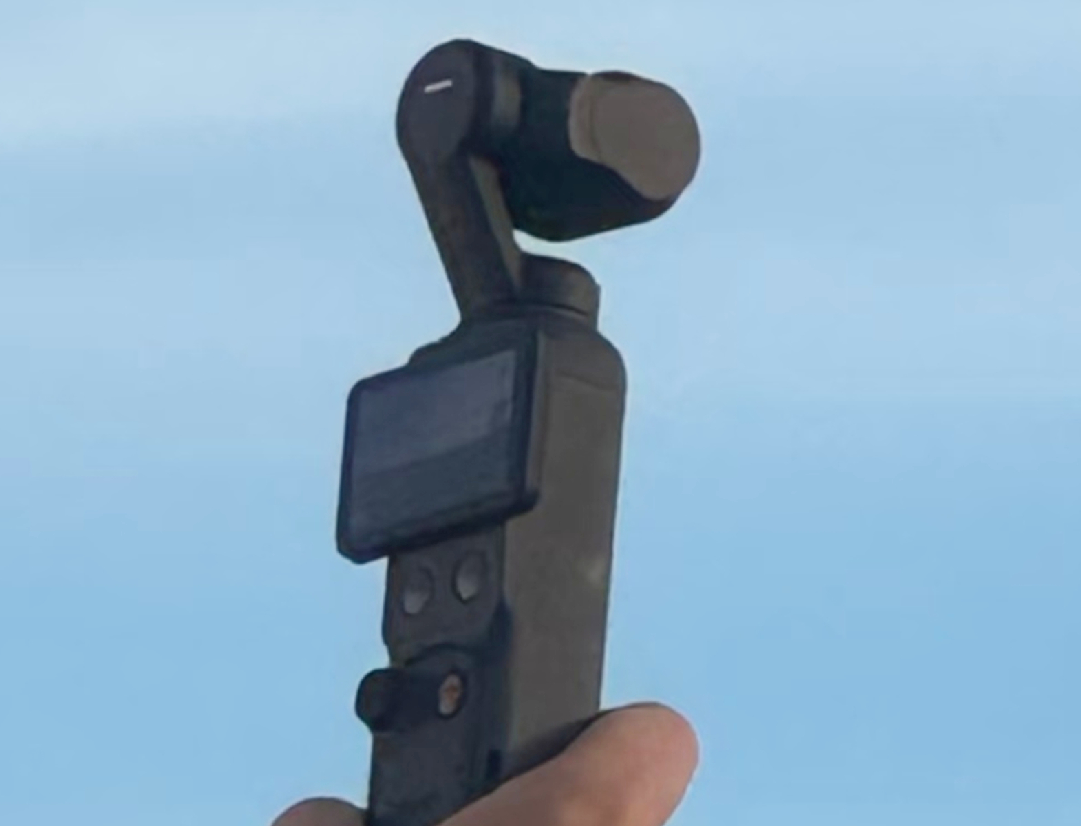 DJI Osmo Pocket 4, Dev Batarya Yükseltmesiyle Görüntülendi 1 dji osmo pocket 4 fcc kv