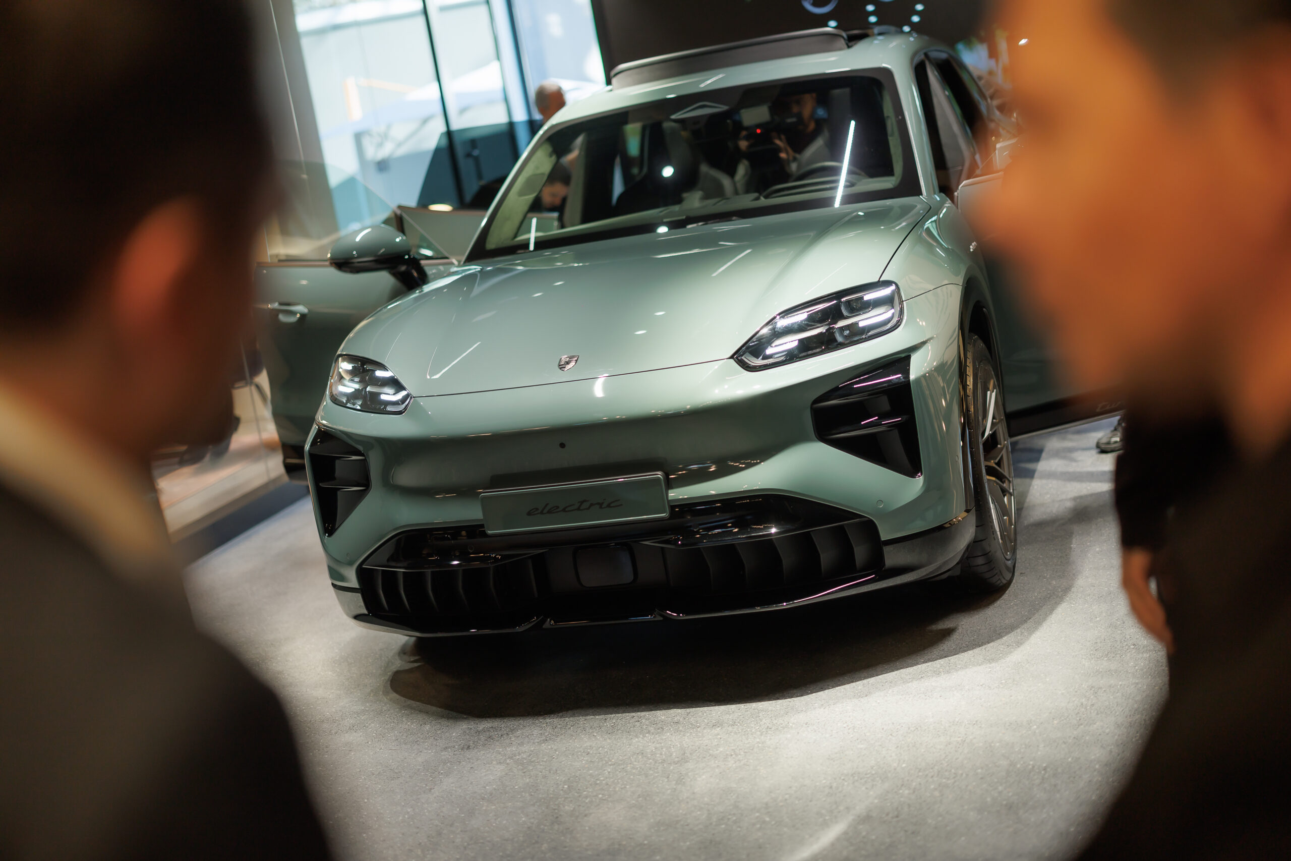 Yeni “Porsche Studio” Açıldı : Porsche, Müşteri Deneyim Ağını Genişletmeye Devam Ediyor 1 Porsche Studio