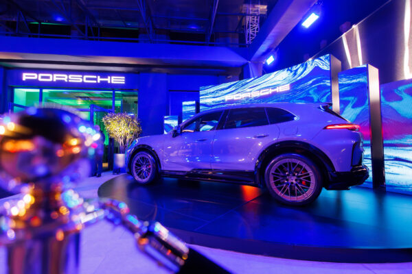 Yeni “Porsche Studio” Açıldı : Porsche, Müşteri Deneyim Ağını Genişletmeye Devam Ediyor 2 Porsche Studio