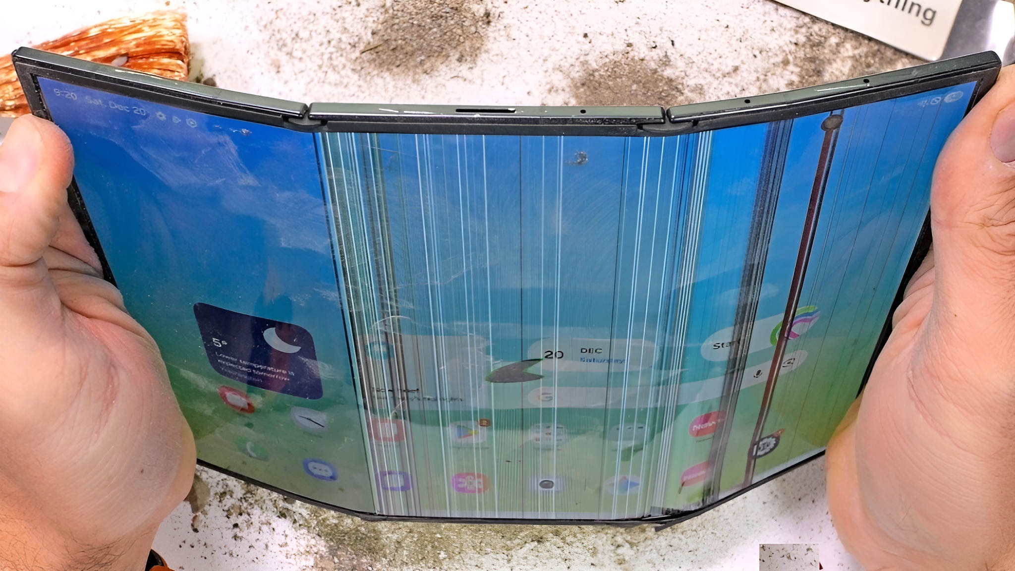 Üçe Katlanan Hayaller Suya Düştü: Samsung TriFold Testi Geçemedi