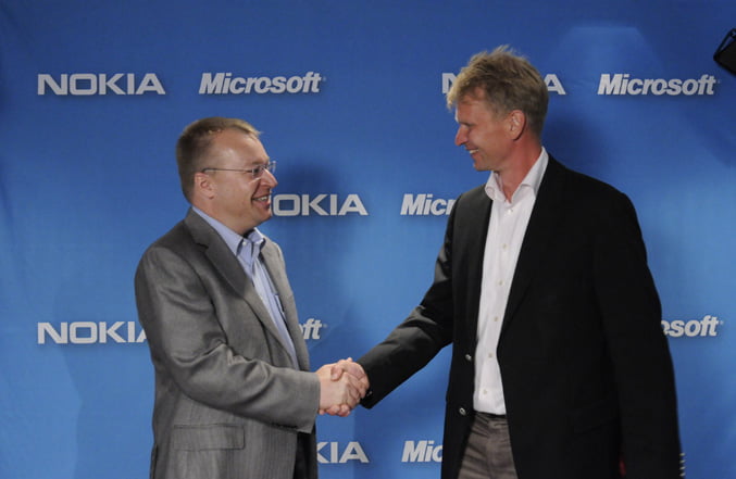 Microsoft’tan Nokia’ya Büyük Armağan!