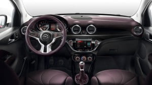 Otomobil Kılığına Girmiş Akıllı Telefon! 10 Opel ADAM Interior CloseUp 768x432 ad135 i01 039
